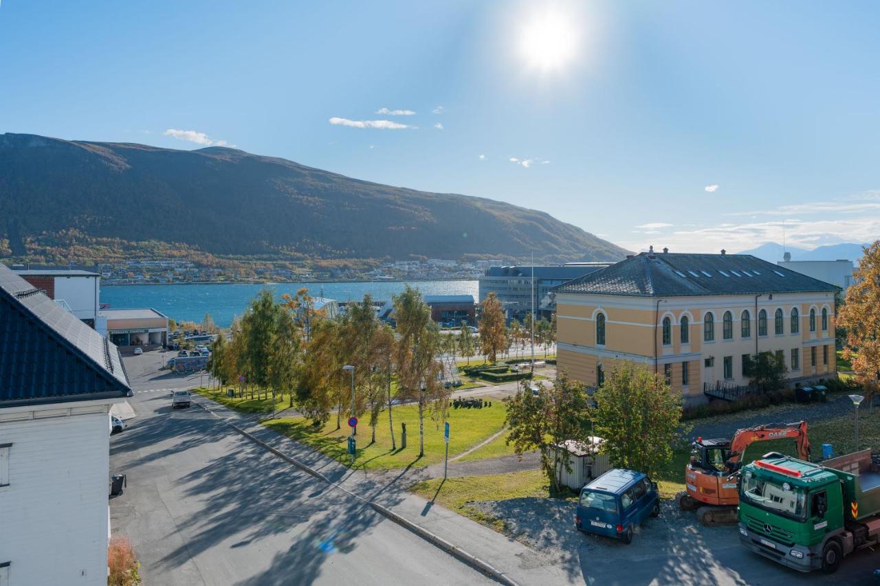 Enter Tromso - Exclusive 4 Bedroom Villa エクステリア 写真