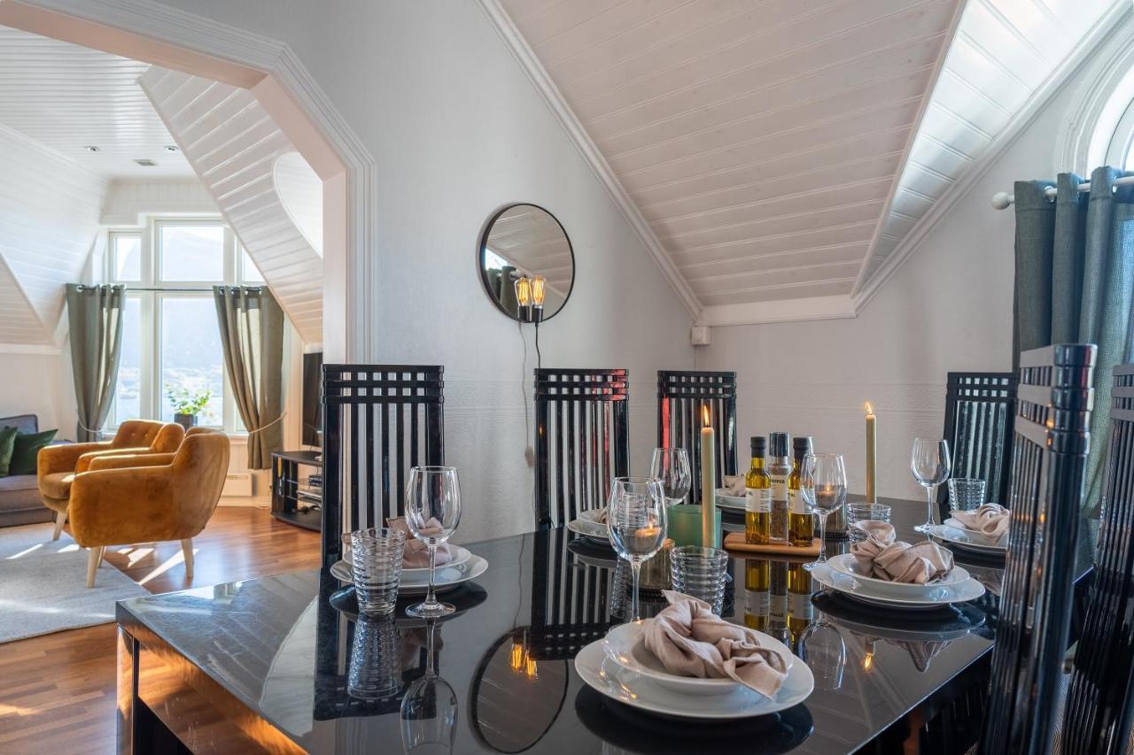 Enter Tromso - Exclusive 4 Bedroom Villa エクステリア 写真