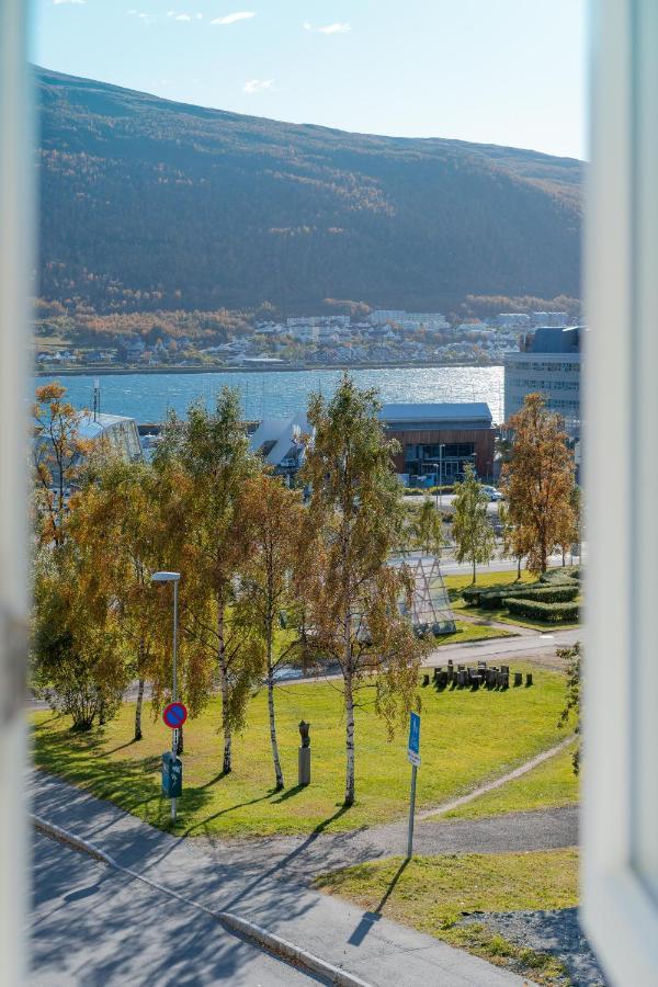 Enter Tromso - Exclusive 4 Bedroom Villa エクステリア 写真